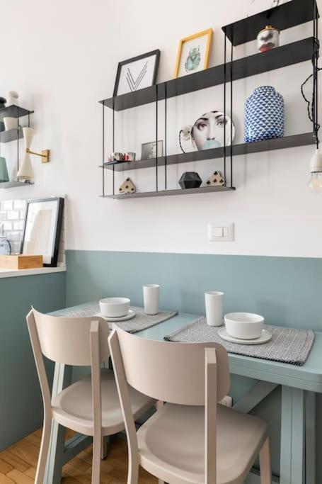 New Elegant Flat 3 Min From Station. Appartamento